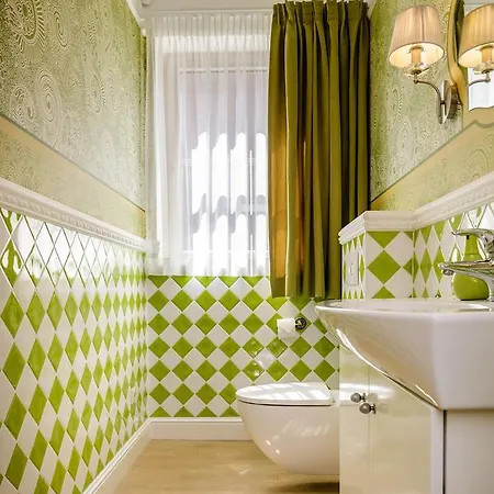 Smelynas House Apartment *